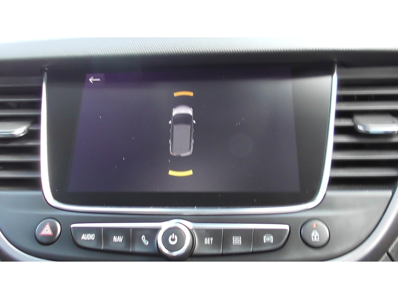 Vauxhall 1.2 Elite Nav SUV 5dr Petrol Manual Euro 6 (83 ps)