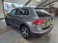 Volkswagen Tiguan 2.0 TDI BlueMotion Tech SE Navigation SUV 5dr Diesel Manual Euro 6 (s/s) (150 ps) - U14546