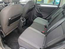 Volkswagen Tiguan 2.0 TDI BlueMotion Tech SE Navigation SUV 5dr Diesel Manual Euro 6 (s/s) (150 ps) - U14546