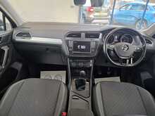 Volkswagen Tiguan 2.0 TDI BlueMotion Tech SE Navigation SUV 5dr Diesel Manual Euro 6 (s/s) (150 ps) - U14546