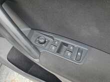 Volkswagen Tiguan 2.0 TDI BlueMotion Tech SE Navigation SUV 5dr Diesel Manual Euro 6 (s/s) (150 ps) - U14546