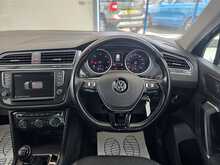 Volkswagen Tiguan 2.0 TDI BlueMotion Tech SE Navigation SUV 5dr Diesel Manual Euro 6 (s/s) (150 ps) - U14546