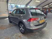 Volkswagen Tiguan 2.0 TDI BlueMotion Tech SE Navigation SUV 5dr Diesel Manual Euro 6 (s/s) (150 ps) - U14546