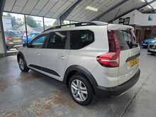 Dacia Jogger 1.0 TCe Comfort MPV 5dr Petrol Manual Euro 6 (s/s) (110 ps) - U14550