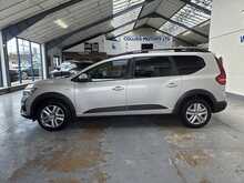 Dacia Jogger 1.0 TCe Comfort MPV 5dr Petrol Manual Euro 6 (s/s) (110 ps) - U14550