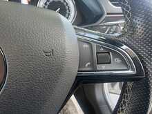 Skoda Superb 2.0 TDI SportLine Estate 5dr Diesel Manual Euro 6 (s/s) (150 ps) - U14591