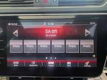 Skoda Superb 2.0 TDI SportLine Estate 5dr Diesel Manual Euro 6 (s/s) (150 ps) - U14591