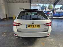 Skoda Superb 2.0 TDI SportLine Estate 5dr Diesel Manual Euro 6 (s/s) (150 ps) - U14591