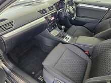 Skoda Superb 2.0 TDI SE Estate 5dr Diesel Manual Euro 6 (s/s) (150 ps) - U14595