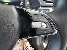 Skoda Superb 2.0 TDI SE Estate 5dr Diesel Manual Euro 6 (s/s) (150 ps) - U14595