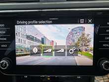 Skoda Superb 2.0 TDI SE Estate 5dr Diesel Manual Euro 6 (s/s) (150 ps) - U14595