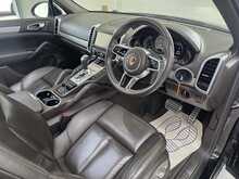 Porsche Cayenne 4.2 TD V8 S SUV 5dr Diesel TiptronicS 4WD Euro 5 ( SUV 4.2 Automatic Diesel - U14612