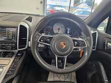 Porsche Cayenne 4.2 TD V8 S SUV 5dr Diesel TiptronicS 4WD Euro 5 ( SUV 4.2 Automatic Diesel - U14612
