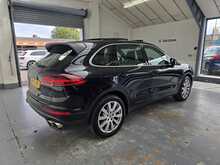 Porsche Cayenne 4.2 TD V8 S SUV 5dr Diesel TiptronicS 4WD Euro 5 ( SUV 4.2 Automatic Diesel - U14612