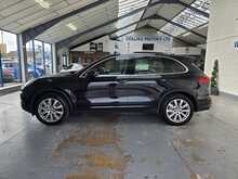 Porsche Cayenne 4.2 TD V8 S SUV 5dr Diesel TiptronicS 4WD Euro 5 ( SUV 4.2 Automatic Diesel - U14612