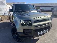 Land Rover Defender 110