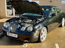 Jaguar S-Type V8 R 