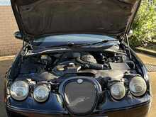 Jaguar S-Type V8 R 