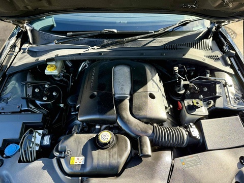 4.2 V8 R Saloon 4dr Petrol Automatic (314 g/km, 400 bhp)