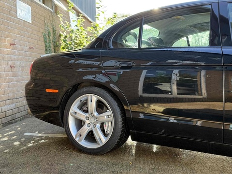 4.2 V8 R Saloon 4dr Petrol Automatic (314 g/km, 400 bhp)
