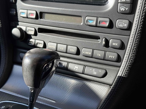 4.2 V8 R Saloon 4dr Petrol Automatic (314 g/km, 400 bhp)