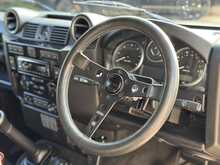 Land Rover Defender 90 Landmark 