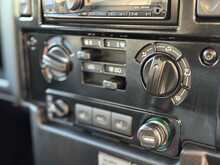 Land Rover Defender 90 Landmark 