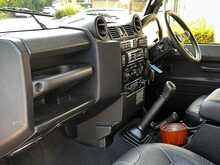 Land Rover Defender 90 Landmark 