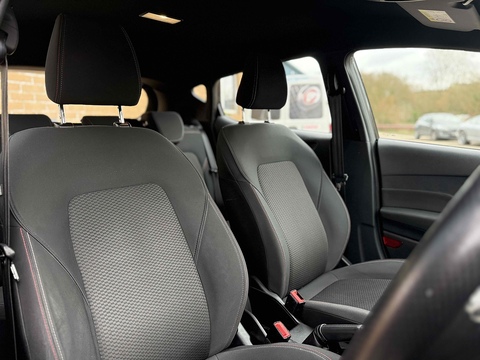 1.0T EcoBoost ST-Line Hatchback 5dr Petrol Manual Euro 6 (s/s) (140 ps)