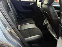 Volvo XC40 D3 R-Design 