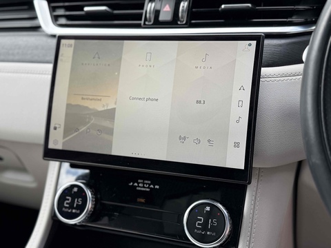 3.0 P400 MHEV R-Dynamic HSE SUV 5dr Petrol Auto AWD Euro 6 (s/s) (400 ps)