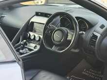 Jaguar F-Type V6 