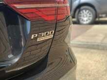 Jaguar XE P300i R-Dynamic HSE 