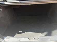 Jaguar XE P300i R-Dynamic HSE 