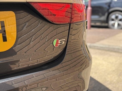 3.0 V6 S Saloon 4dr Petrol Auto Euro 6 (s/s) (380 ps)