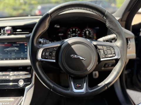 3.0 V6 S Saloon 4dr Petrol Auto Euro 6 (s/s) (380 ps)