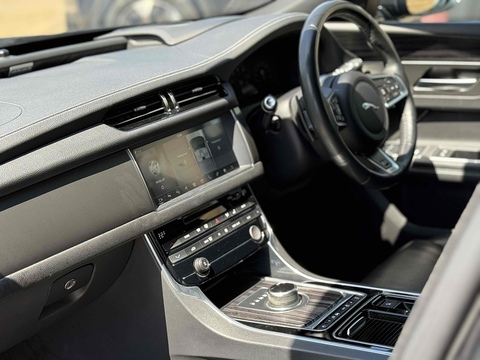 3.0 V6 S Saloon 4dr Petrol Auto Euro 6 (s/s) (380 ps)