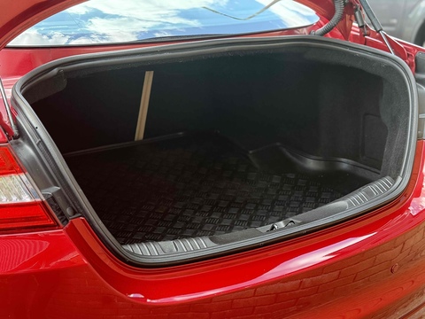 5.0 V8 XFR Saloon 4dr Petrol Auto Euro 5 (s/s) (510 ps)