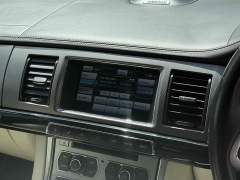 5.0 V8 XFR Saloon 4dr Petrol Auto Euro 5 (s/s) (510 ps)