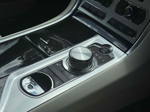 5.0 V8 XFR Saloon 4dr Petrol Auto Euro 5 (s/s) (510 ps)