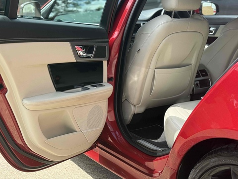 5.0 V8 XFR Saloon 4dr Petrol Auto Euro 5 (s/s) (510 ps)