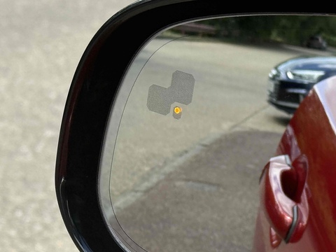 5.0 V8 XFR Saloon 4dr Petrol Auto Euro 5 (s/s) (510 ps)