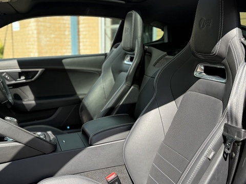 5.0 V8 R Coupe 2dr Petrol Auto AWD Euro 6 (s/s) (550 ps)