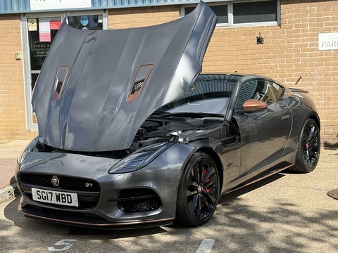 5.0 V8 R Coupe 2dr Petrol Auto AWD Euro 6 (s/s) (550 ps)