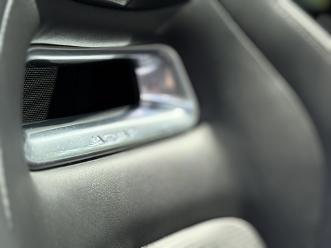 5.0 V8 R Coupe 2dr Petrol Auto AWD Euro 6 (s/s) (550 ps)