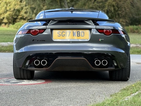 5.0 V8 R Coupe 2dr Petrol Auto AWD Euro 6 (s/s) (550 ps)