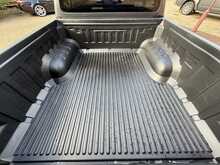 Toyota Hilux D-4D Invincible 