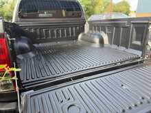 Toyota Hilux D-4D Invincible 