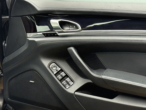 3.0 V6 E-Hybrid S Hatchback 5dr Petrol Plug-in Hybrid TiptronicS Euro 6 (s/s) (416 ps)