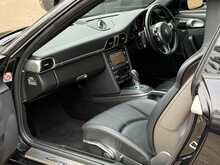 Porsche 911 997 Carrera 4 GTS 